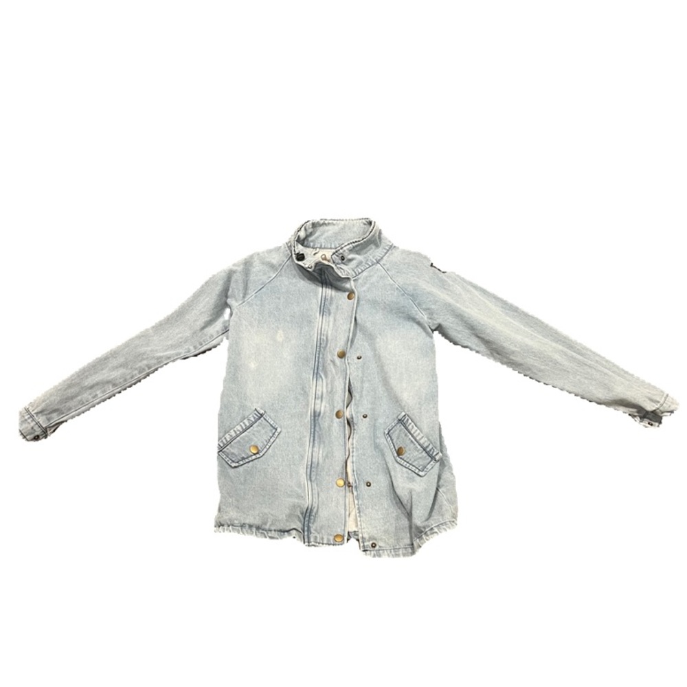 Jean jacket, light wash
